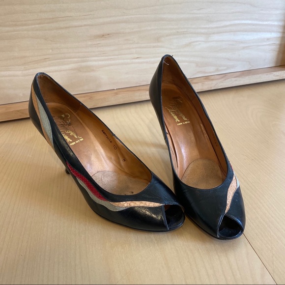 Black Vintage Rolina Ferragamo heals. - Picture 4 of 16